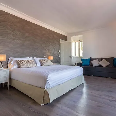 My Spanishsteps Πανσιόν 4*